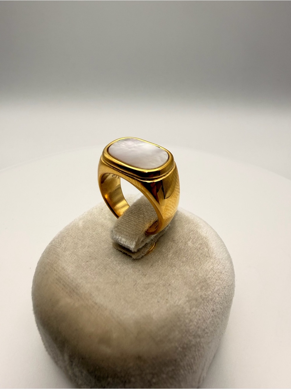18K PVD 316L Stainless Steel Mother of Pearl Ring - Size 7